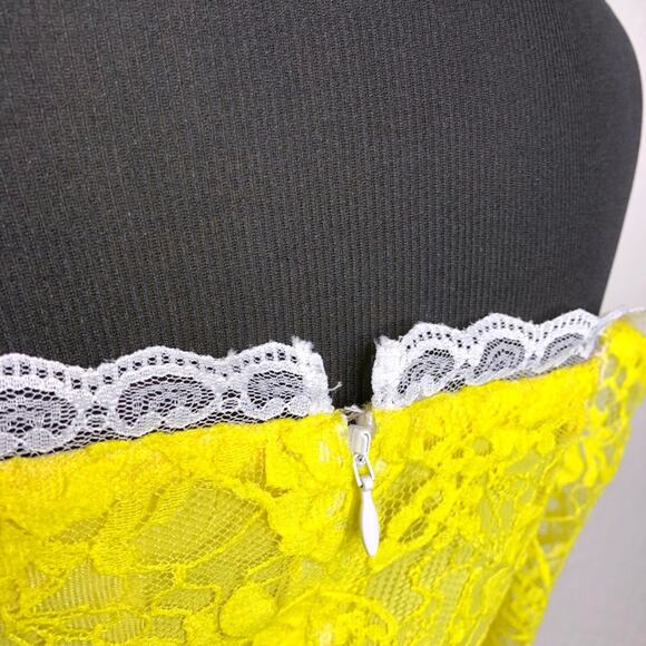 Lovers & Friends yellow white lace overlay off shoulder dress size Small - Picture 12 of 16